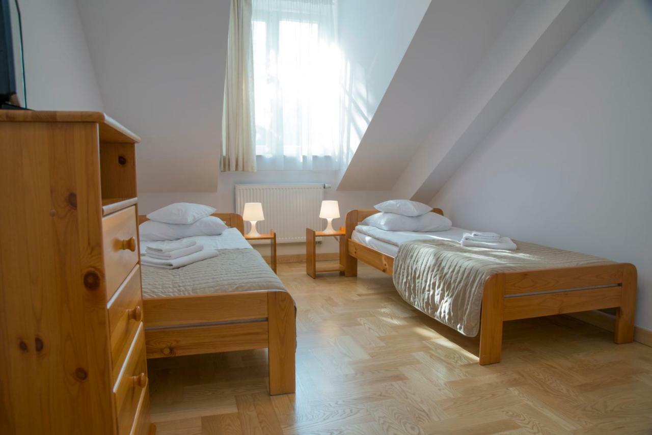 Goscinne Dom Sw. Szymona Privatunterkunft *