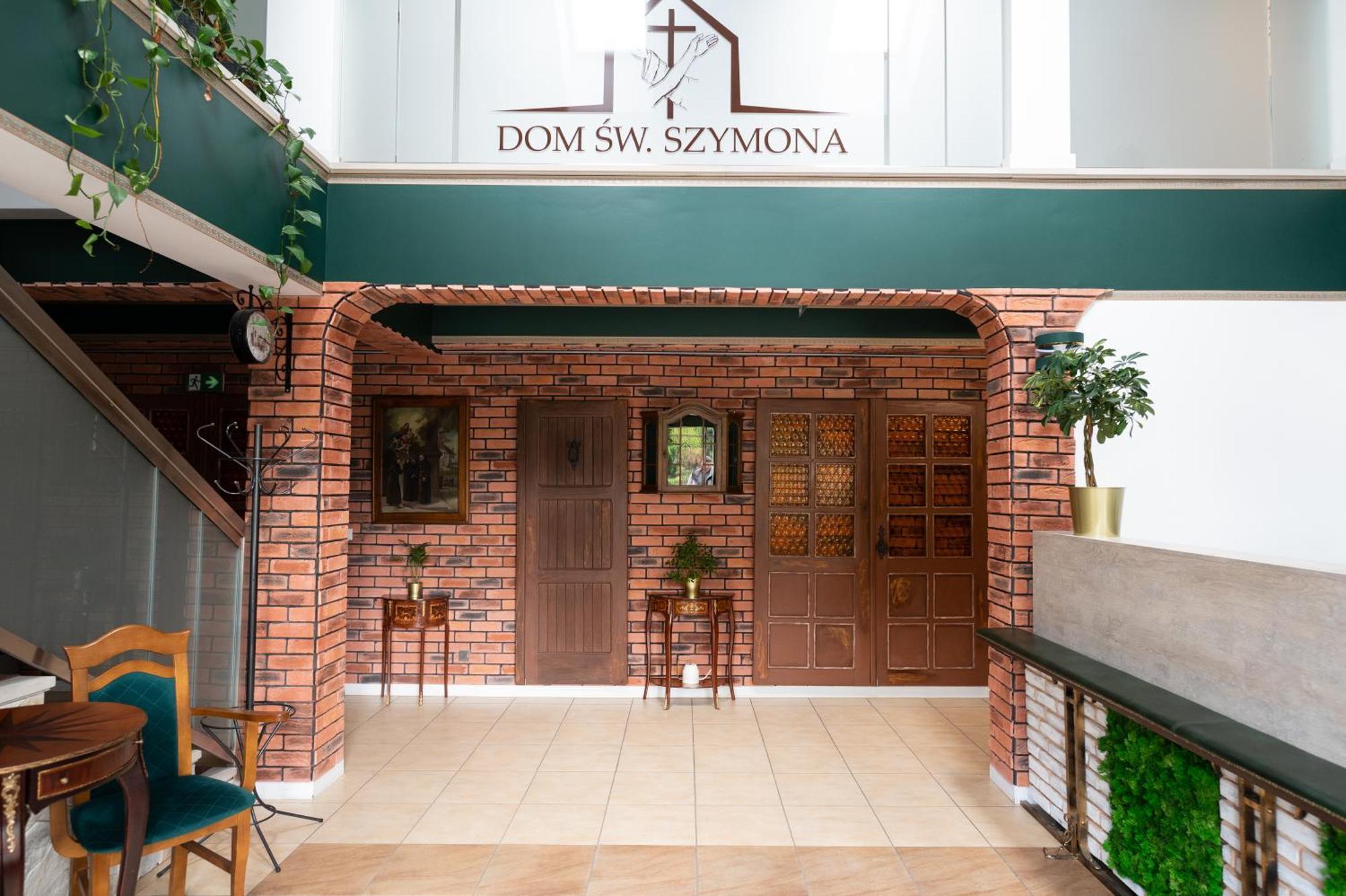 Goscinne Dom Sw. Szymona * Краків